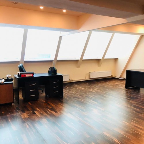 Офисное помещение 385м²
